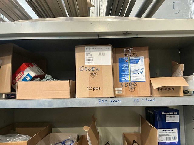 Magazijnkast met inhoud (2x) - afbeelding 21 van  22