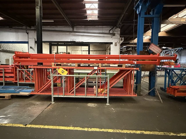 Magazijnrek +- 32 meter rek te combineren - afbeelding 2 van  5