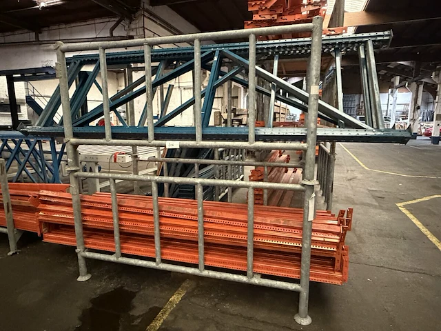 Magazijnrek 8,44 meter - afbeelding 1 van  5