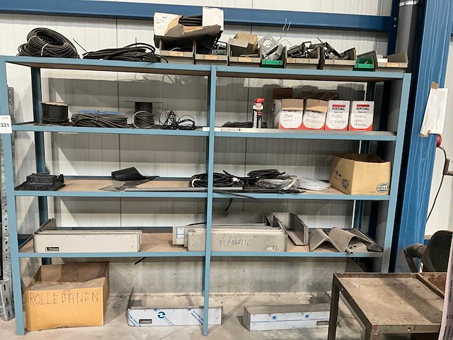 Magazijnrek met inhoud (4x) - afbeelding 2 van  7