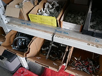 Magazijnrek met inhoud - afbeelding 4 van  9