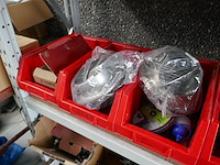 Magazijnrek met inhoud - afbeelding 7 van  9