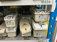 Magazijnrek met inhoud - afbeelding 11 van  17