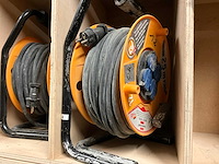 Magazijnrek met inhoud - afbeelding 8 van  9