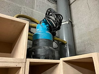 Magazijnrek met inhoud - afbeelding 9 van  9