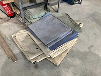 Magazijnrek met inhoud - afbeelding 2 van  4