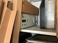 Magazijnrek met inhoud - afbeelding 2 van  12