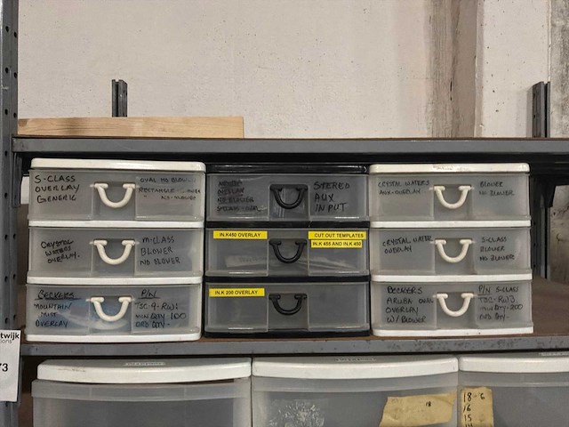 Magazijnrek met inhoud - afbeelding 4 van  5