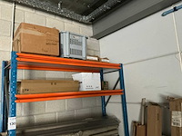 Magazijnrek met inhoud - afbeelding 3 van  7