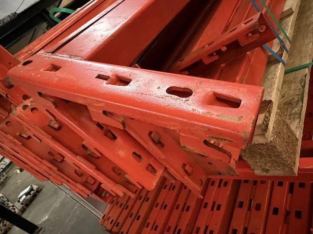 Magazijnrek totaal 28 meter rek - afbeelding 2 van  4
