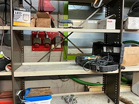 Magazijnrekje met inhoud - afbeelding 12 van  15