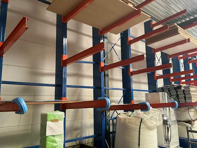 Magazijnstelling draagarmstelling - afbeelding 2 van  3