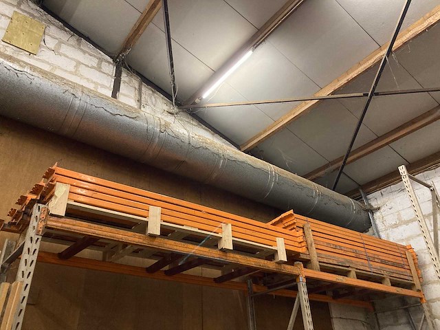 Magazijnstelling liggers (75x) - afbeelding 1 van  2