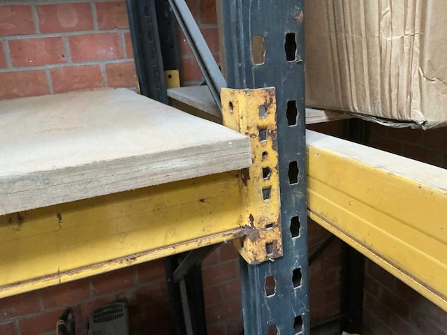 Magazijnstelling met inhoud (2x) - afbeelding 8 van  8