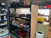 Magazijnstelling met inhoud bevestigingsmaterialen - afbeelding 1 van  5