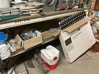 Magazijnstelling met inhoud - afbeelding 5 van  15