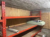 Magazijnstelling met inhoud - afbeelding 11 van  15