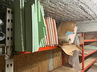 Magazijnstelling met inhoud - afbeelding 14 van  15