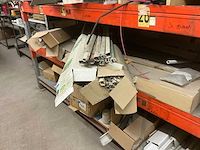 Magazijnstelling met inhoud - afbeelding 2 van  11