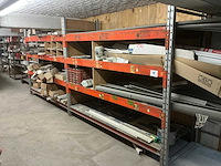 Magazijnstelling met inhoud - afbeelding 1 van  11