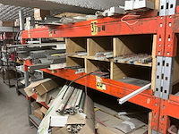 Magazijnstelling met inhoud - afbeelding 10 van  11