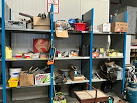 Magazijnstelling met inhoud - afbeelding 2 van  12