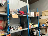 Magazijnstelling met inhoud - afbeelding 4 van  12