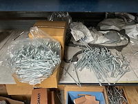 Magazijnstelling met inhoud - afbeelding 3 van  7