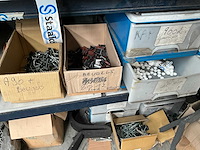 Magazijnstelling met inhoud - afbeelding 5 van  7