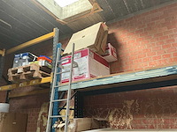 Magazijnstelling met inhoud - afbeelding 9 van  14