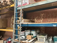 Magazijnstelling met inhoud - afbeelding 10 van  14