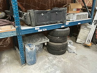 Magazijnstelling met inhoud - afbeelding 14 van  14