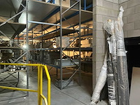 Magazijnstelling met inhoud - afbeelding 11 van  16