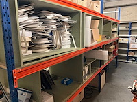 Magazijnstelling met inhoud - afbeelding 5 van  12