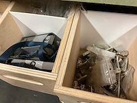 Magazijnstelling met inhoud - afbeelding 8 van  11