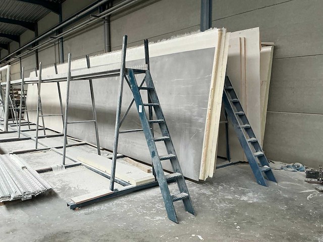 Magazijnstelling met loopplatform (2x) - afbeelding 1 van  8