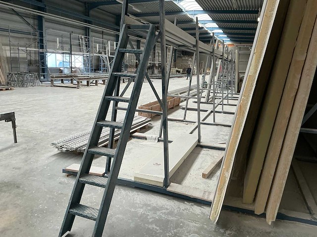 Magazijnstelling met loopplatform (2x) - afbeelding 3 van  8