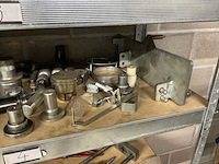 Magazijnstelling met volvo- special tools - afbeelding 3 van  34