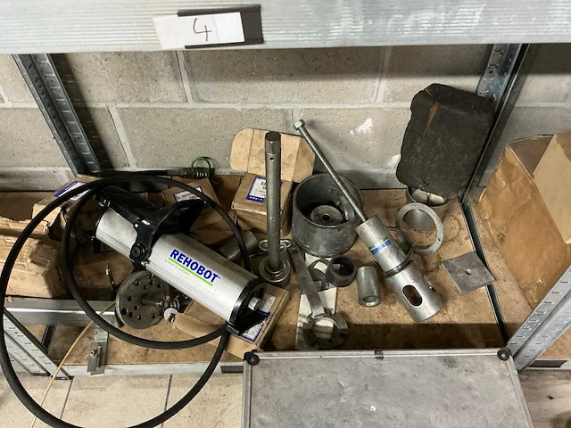 Magazijnstelling met volvo- special tools - afbeelding 7 van  34