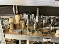 Magazijnstelling met volvo- special tools - afbeelding 25 van  34