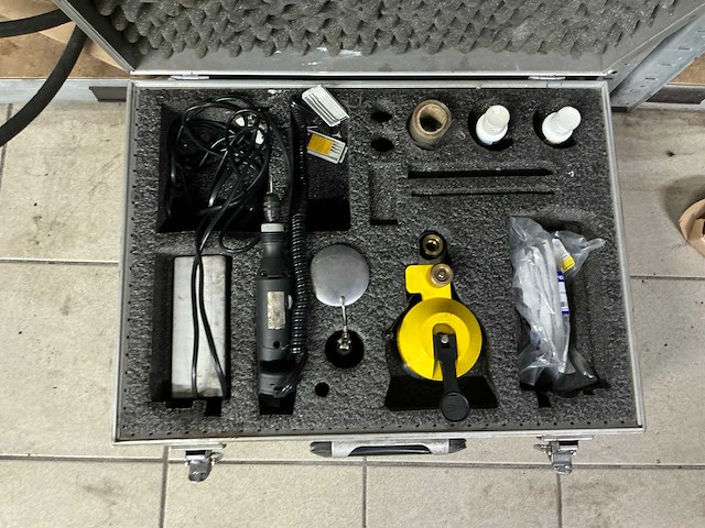 Magazijnstelling met volvo- special tools - afbeelding 19 van  34
