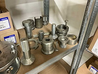 Magazijnstelling met volvo-special tools - afbeelding 5 van  64