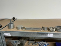 Magazijnstelling met volvo-special tools - afbeelding 3 van  40