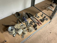 Magazijnstelling met volvo-special tools - afbeelding 11 van  40