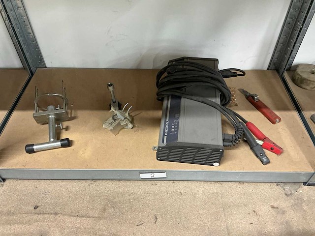 Magazijnstelling met volvo-special tools - afbeelding 21 van  40