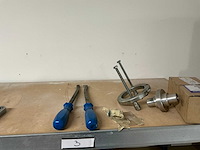 Magazijnstelling met volvo-special tools - afbeelding 27 van  40