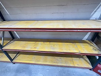 Magazijnstelling / palletrek – 5 secties (blauw/rood, met houten schappen) - afbeelding 2 van  2