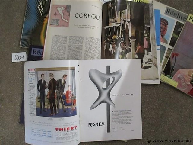Magazines - afbeelding 2 van  3