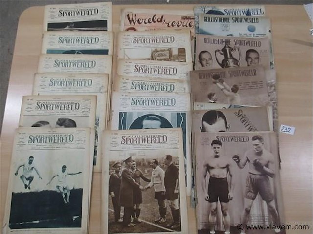 Magazines - afbeelding 1 van  3
