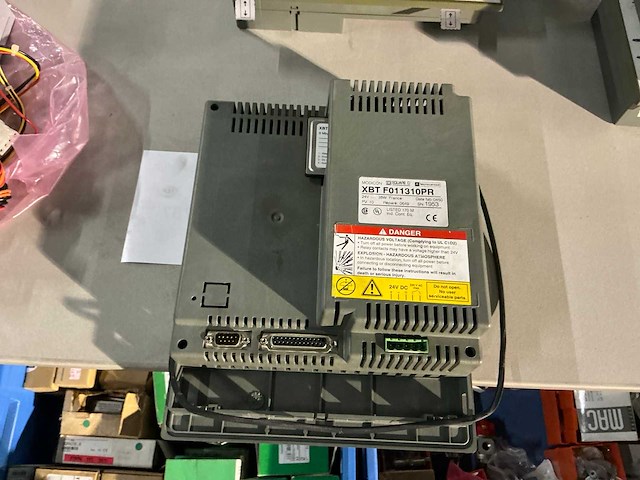 Magelis xbt f011310pr bedieningspaneel - afbeelding 3 van  4